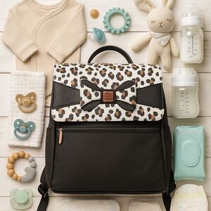 Petunia Pickle Bottom Snow Leopard Diaper Bag NWT